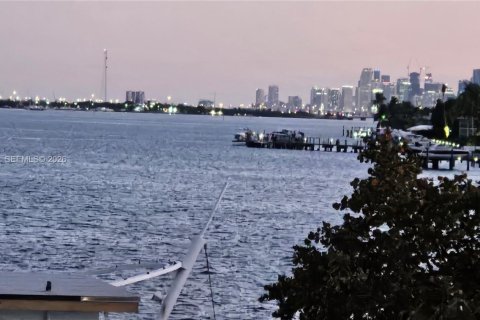 Condominio en venta en Miami, Florida, 2 dormitorios, 128.48 m2 № 2057945 - foto 22