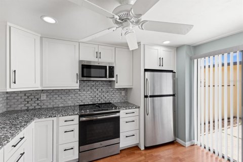 Condominio en alquiler en Sarasota, Florida, 3 dormitorios, 131.55 m2 № 1787939 - foto 14