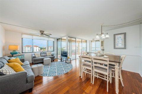 Copropriété à louer à Saint Petersburg, Floride: 2 chambres, 106.84 m2 № 2407084 - photo 5