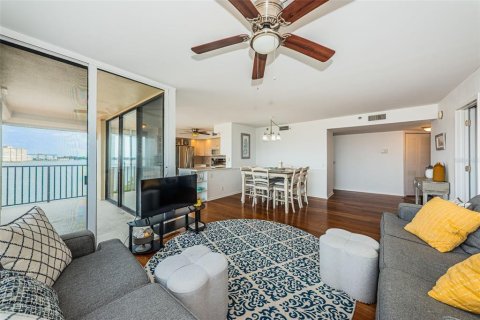 Copropriété à louer à Saint Petersburg, Floride: 2 chambres, 106.84 m2 № 2407084 - photo 12