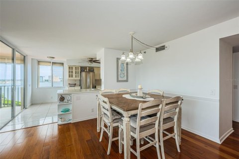 Copropriété à louer à Saint Petersburg, Floride: 2 chambres, 106.84 m2 № 2407084 - photo 7