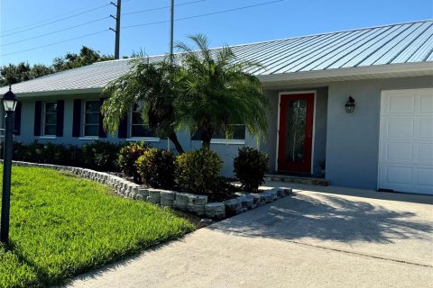 Casa en alquiler en Bradenton, Florida, 3 dormitorios, 170.66 m2 № 1918728 - foto 2