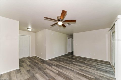 Villa ou maison à vendre à North Port, Floride: 3 chambres, 102.66 m2 № 1675489 - photo 3