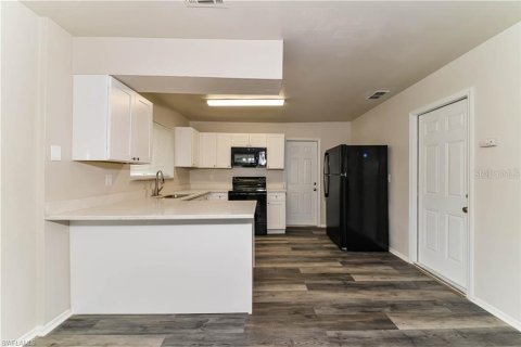 Villa ou maison à vendre à North Port, Floride: 3 chambres, 102.66 m2 № 1675489 - photo 8