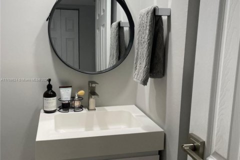 Appartement à louer à Sunny Isles Beach, Floride: 1 chambre, 92.07 m2 № 1861070 - photo 11