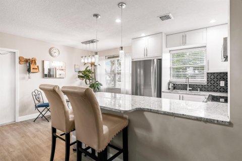 Condominio en venta en Deerfield Beach, Florida, 2 dormitorios, 76.18 m2 № 2084779 - foto 9