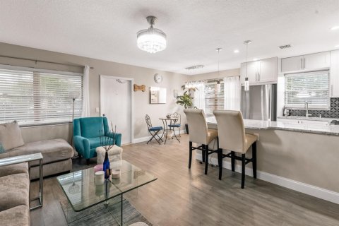 Condominio en venta en Deerfield Beach, Florida, 2 dormitorios, 76.18 m2 № 2084779 - foto 11