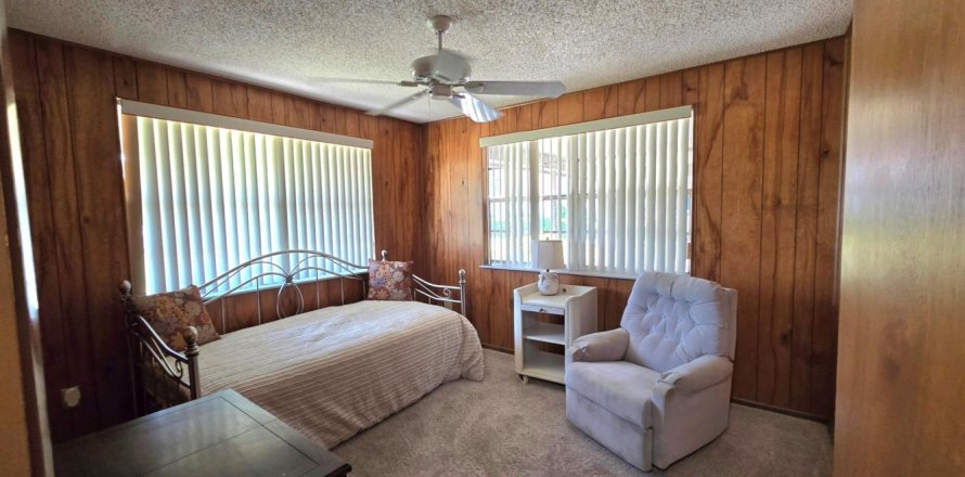 Casa en Okeechobee, Florida 3 dormitorios, 140.47 m2 № 1207808