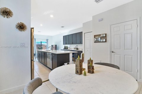 Купить таунхаус в Форт-Лодердейл, Флорида 4 спальни, 178.47м2, № 2005303 - фото 5