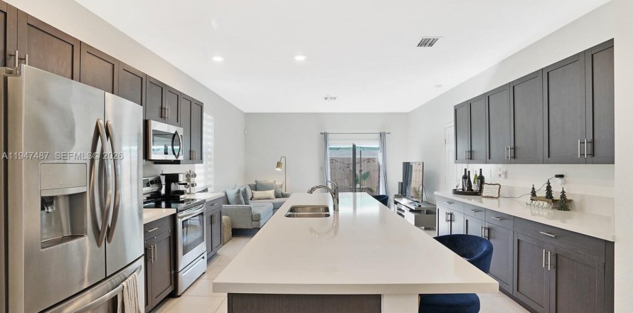 Таунхаус в Форт-Лодердейл, Флорида 4 спальни, 178.47м2 № 2005303