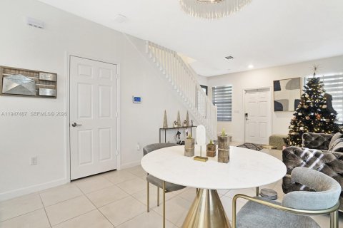 Купить таунхаус в Форт-Лодердейл, Флорида 4 спальни, 178.47м2, № 2005303 - фото 7