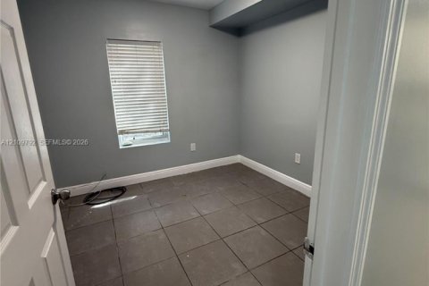 Duplex in Miami, Florida 3 bedrooms, 144.18 sq.m. № 2428380 - photo 13