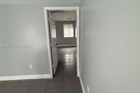 Duplex in Miami, Florida 3 bedrooms, 144.18 sq.m. № 2428380 - photo 14