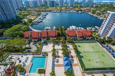 Condo in Aventura, Florida, 3 bedrooms  № 1868330 - photo 28