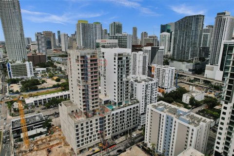Condominio en venta en Miami, Florida, 2 dormitorios, 75.16 m2 № 1943132 - foto 2