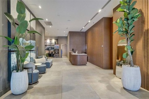 Condominio en venta en Miami, Florida, 2 dormitorios, 75.16 m2 № 1943132 - foto 6
