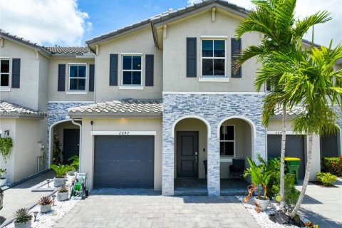 Купить таунхаус в Хомстед, Флорида 3 спальни, 169.73м2, № 1969738 - фото 1