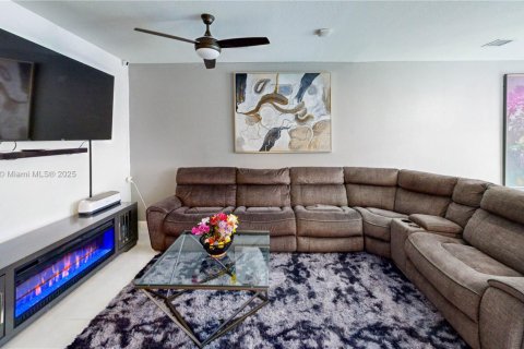 Купить таунхаус в Хомстед, Флорида 3 спальни, 169.73м2, № 1969738 - фото 8