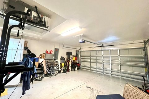 Купить виллу или дом в Лихай-Эйкерс, Флорида 3 спальни, 129.88м2, № 1963896 - фото 18