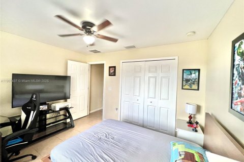 Купить виллу или дом в Лихай-Эйкерс, Флорида 3 спальни, 129.88м2, № 1963896 - фото 29