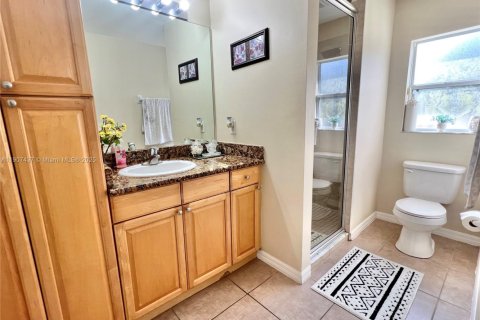 Купить виллу или дом в Лихай-Эйкерс, Флорида 3 спальни, 129.88м2, № 1963896 - фото 23