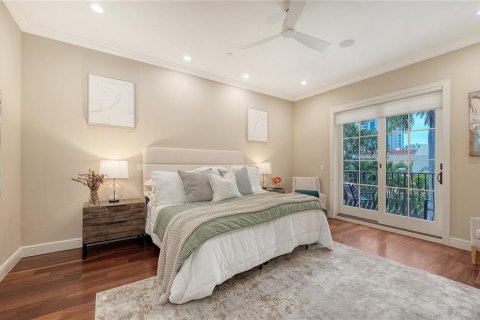 Townhouse in Sarasota, Florida 3 bedrooms, 177.44 sq.m. № 2150246 - photo 25