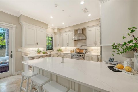 Townhouse in Sarasota, Florida 3 bedrooms, 177.44 sq.m. № 2150246 - photo 12
