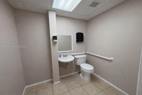 Immobilier commercial à vendre à Fort Myers, Floride № 2253433 - photo 22