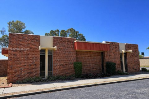 Immobilier commercial à vendre à Fort Myers, Floride № 2253433 - photo 4