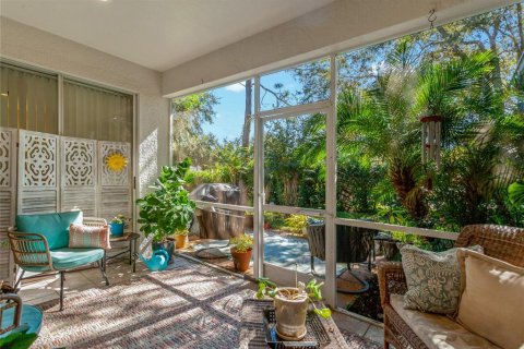 Villa ou maison à vendre à Tampa, Floride: 2 chambres, 127 m2 № 2148650 - photo 25