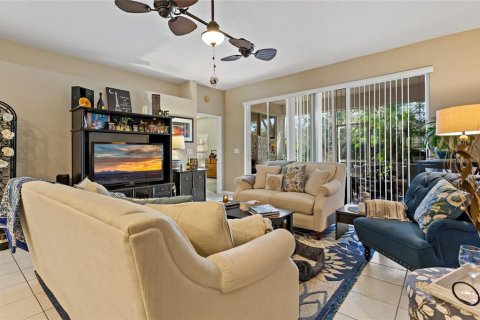 Villa ou maison à vendre à Tampa, Floride: 2 chambres, 127 m2 № 2148650 - photo 15