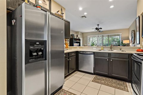 Villa ou maison à vendre à Tampa, Floride: 2 chambres, 127 m2 № 2148650 - photo 6