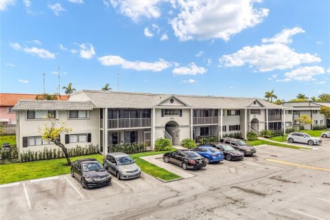 Condo in Miami, Florida, 3 bedrooms  № 1671322 - photo 18