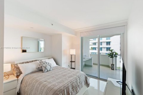 Copropriété à vendre à Bay Harbor Islands, Floride: 2 chambres, 88.72 m2 № 1978241 - photo 11