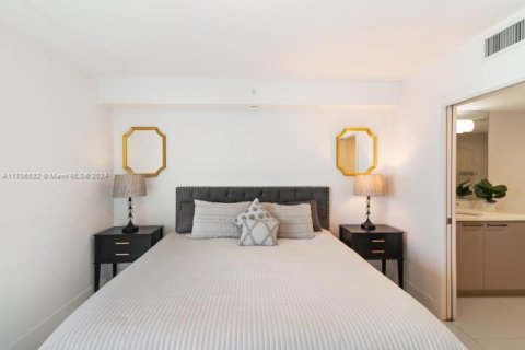 Copropriété à vendre à Bay Harbor Islands, Floride: 2 chambres, 88.72 m2 № 1978241 - photo 17