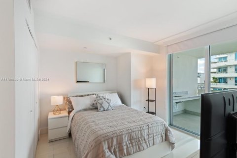 Copropriété à vendre à Bay Harbor Islands, Floride: 2 chambres, 88.72 m2 № 1978241 - photo 12