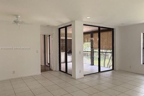 Copropriété à louer à Coconut Creek, Floride: 2 chambres, 89.37 m2 № 2086102 - photo 9