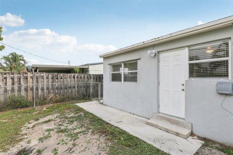House in Oakland Park, Florida 2 bedrooms, 79.52 sq.m. № 1480481 - photo 25