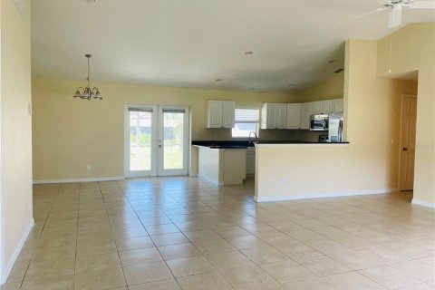 Casa en alquiler en Englewood, Florida, 3 dormitorios, 147.62 m2 № 1828571 - foto 2