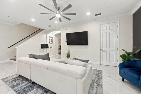 Touwnhouse à vendre à Tampa, Floride: 4 chambres, 192.12 m2 № 2410222 - photo 22