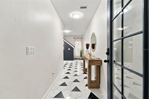 Touwnhouse à vendre à Tampa, Floride: 4 chambres, 192.12 m2 № 2410222 - photo 17