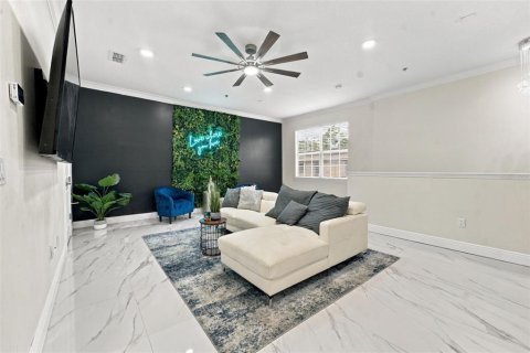 Touwnhouse à vendre à Tampa, Floride: 4 chambres, 192.12 m2 № 2410222 - photo 25