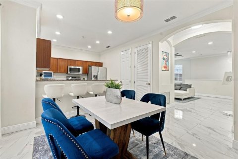 Touwnhouse à vendre à Tampa, Floride: 4 chambres, 192.12 m2 № 2410222 - photo 29
