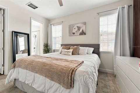 Touwnhouse à vendre à Tampa, Floride: 4 chambres, 192.12 m2 № 2410222 - photo 9