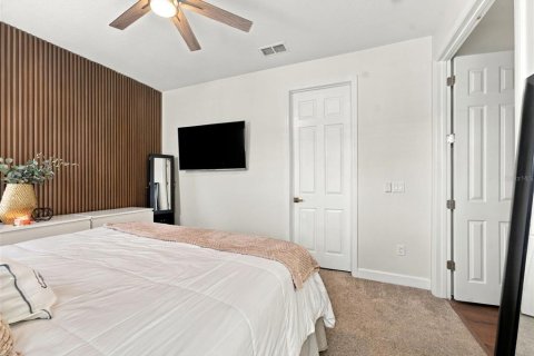 Touwnhouse à vendre à Tampa, Floride: 4 chambres, 192.12 m2 № 2410222 - photo 10