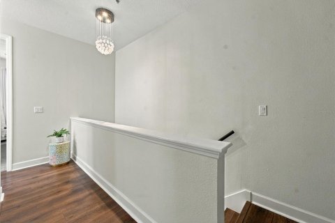 Touwnhouse à vendre à Tampa, Floride: 4 chambres, 192.12 m2 № 2410222 - photo 13