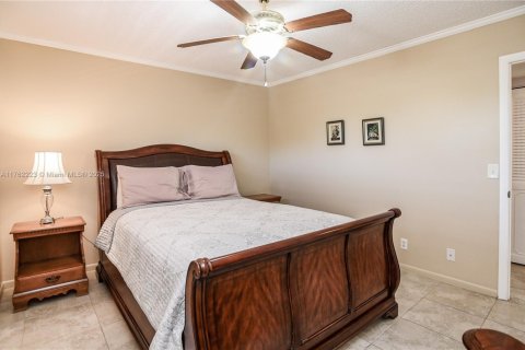 Condo in Dania Beach, Florida, 2 bedrooms  № 1699310 - photo 22