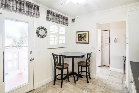 Condo in Dania Beach, Florida, 2 bedrooms  № 1699310 - photo 4