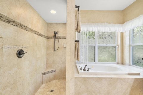 Купить виллу или дом в Порт-Сент-Луси, Флорида 10 комнат, 310.01м2, № 2040443 - фото 23