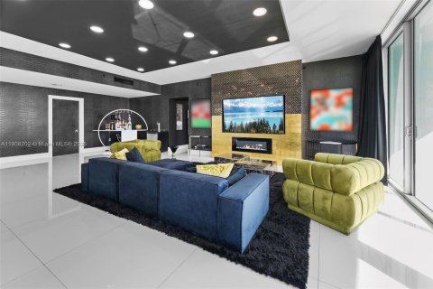 Купить кондоминиум в Майами, Флорида 4 спальни, 297.19м2, № 1966985 - фото 11